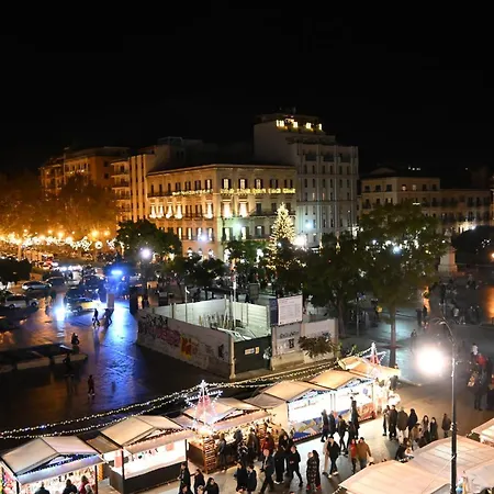 Politeama Crystal Konukevi Palermo